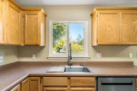 2907 West Way, Redding, CA 96002 photo 8