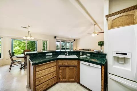 3592 Sunglow Dr, Redding, CA 96001 photo 7