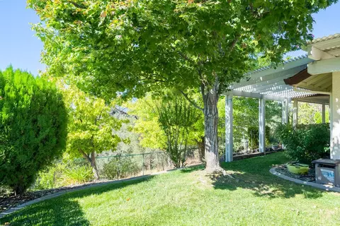 3592 Sunglow Dr, Redding, CA 96001 photo 18