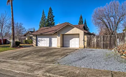 1922 Lagorce Dr, Redding, CA 96003 photo 3