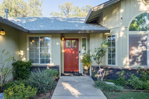 1943 Charade Way, Redding, CA 96003 photo 3
