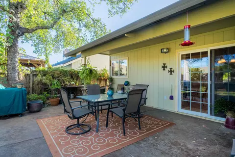 1943 Charade Way, Redding, CA 96003 photo 18