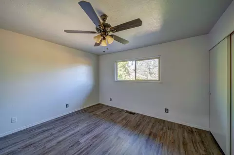 1335 Pleasant St, Redding, CA 96001 photo 9