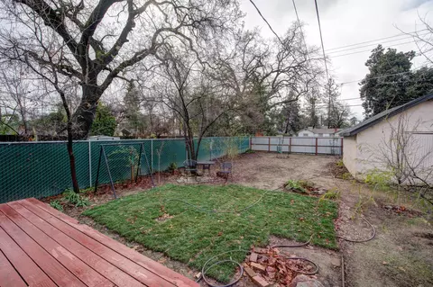 925 Parkview Ave, Redding, CA 96001 photo 18