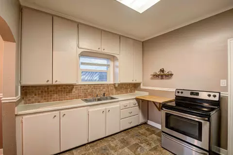 925 Parkview Ave, Redding, CA 96001 photo 13