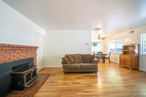 1527 Benton Dr, Redding, CA 96003 photo 13