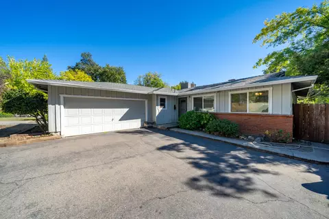 1527 Benton Dr, Redding, CA 96003 photo 1
