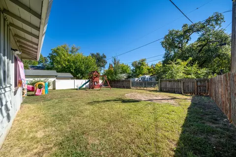 1527 Benton Dr, Redding, CA 96003 photo 32