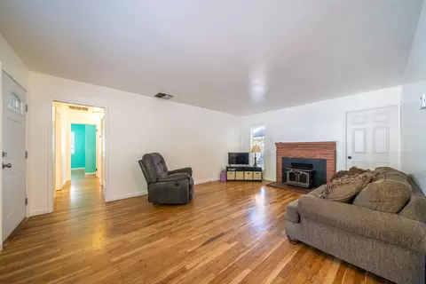 1527 Benton Dr, Redding, CA 96003 photo 10