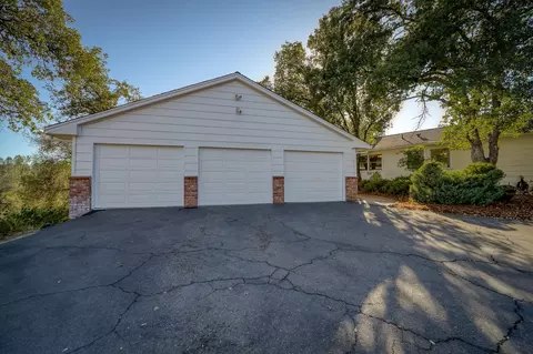 16182 Serene Dr, Redding, CA 96001 photo 5