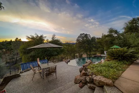16182 Serene Dr, Redding, CA 96001 photo 67