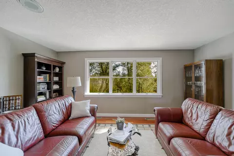 16182 Serene Dr, Redding, CA 96001 photo 10