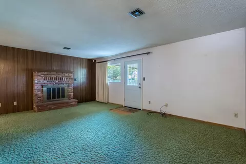 845 Loma St, Redding, CA 96003 photo 3