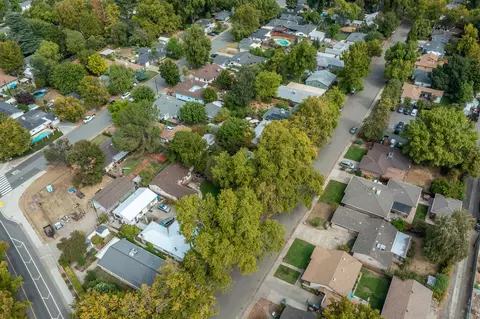845 Loma St, Redding, CA 96003 photo 30