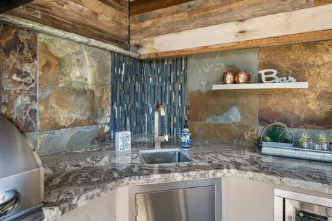 996 Montclair Dr, Redding, CA 96003 photo 35