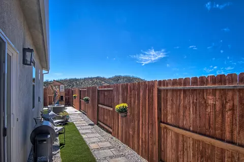858 Congaree Ln, Redding, CA 96001 photo 18