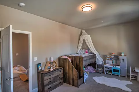 858 Congaree Ln, Redding, CA 96001 photo 13