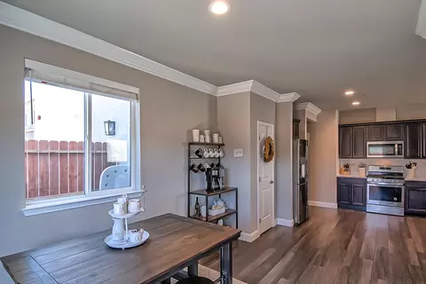 858 Congaree Ln, Redding, CA 96001 photo 10