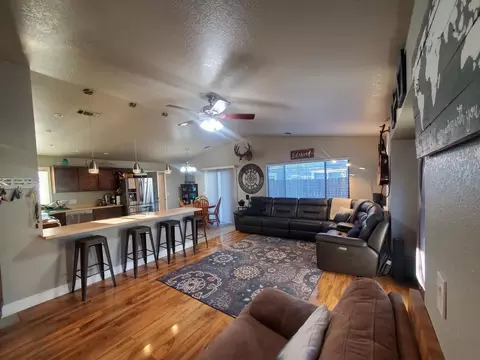 1947 Mary Lake Dr, Redding, CA 96001 photo 7