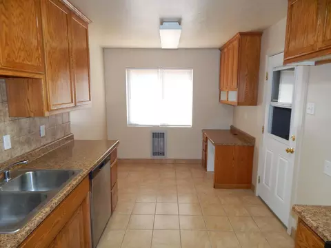1561 Pinon Ave, Anderson, CA 96007 photo 9