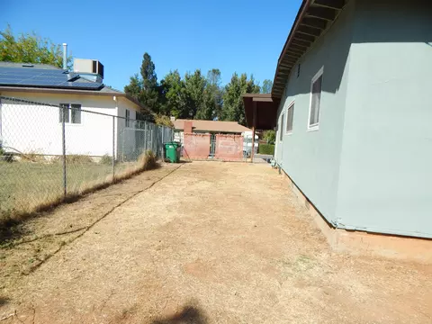 1561 Pinon Ave, Anderson, CA 96007 photo 37