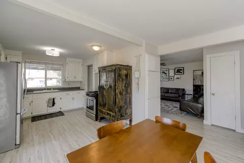 4600 Enchanted Way, Redding, CA 96001 photo 2