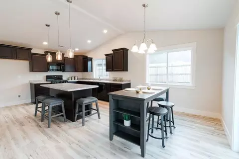 1399 Spanish Bay Dr, Redding, CA 96003 photo 8