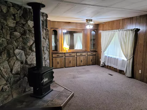 880 Little Deer Ln, Redding, CA 96003 photo 8