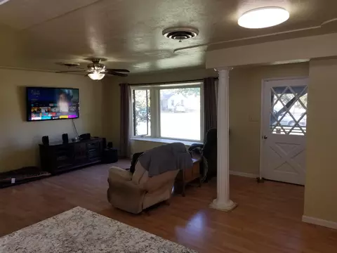 2551 Sacramento Dr, Redding, CA 96001 photo 11