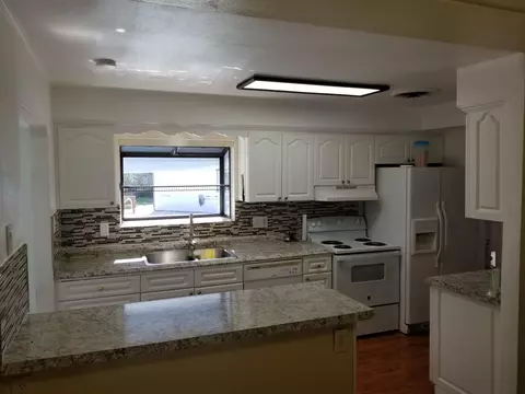 2551 Sacramento Dr, Redding, CA 96001 photo 6