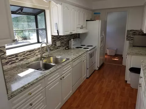 2551 Sacramento Dr, Redding, CA 96001 photo 7