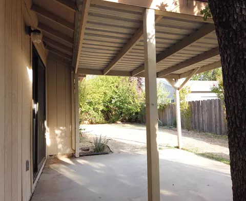 1603 Lacey Ln, Redding, CA 96003 photo 8