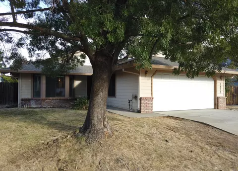 1603 Lacey Ln, Redding, CA 96003 photo 1