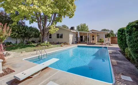 2550 Rainbow Ln, Redding, CA 96002 photo 2
