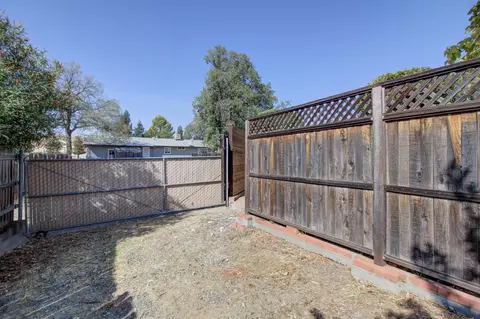 2550 Rainbow Ln, Redding, CA 96002 photo 38