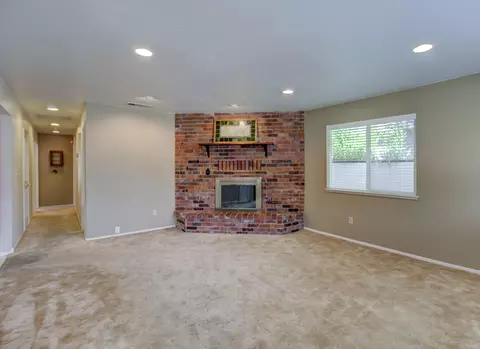 2550 Rainbow Ln, Redding, CA 96002 photo 7