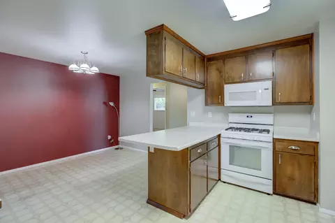 2550 Rainbow Ln, Redding, CA 96002 photo 13