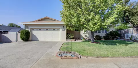 2550 Rainbow Ln, Redding, CA 96002 photo 1