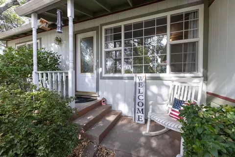 1830 Manchester Dr, Redding, CA 96002 photo 3