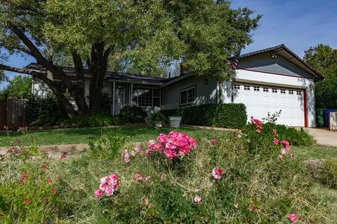 1830 Manchester Dr, Redding, CA 96002 photo 2