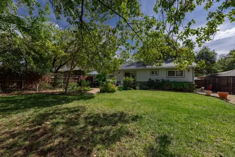 1830 Manchester Dr, Redding, CA 96002 photo 18
