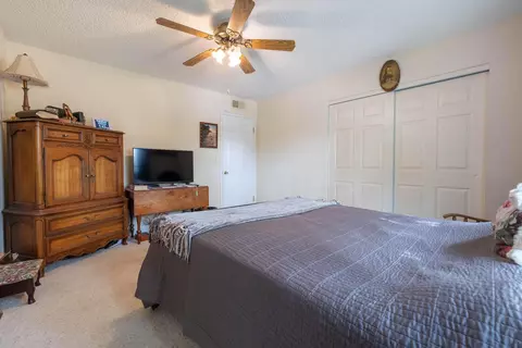 1830 Manchester Dr, Redding, CA 96002 photo 15