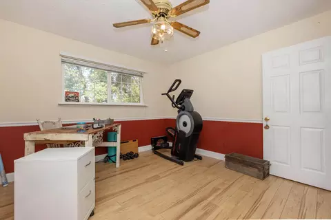 1830 Manchester Dr, Redding, CA 96002 photo 16