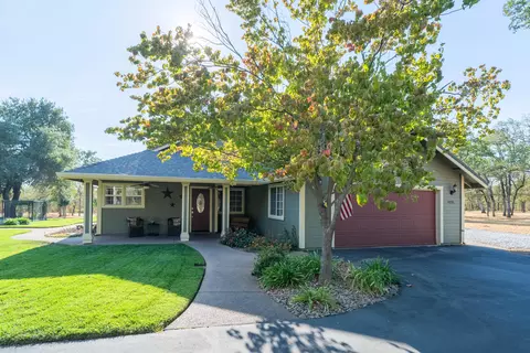 8225 Whispering Oaks Rd, Redding, CA 96002 photo 2