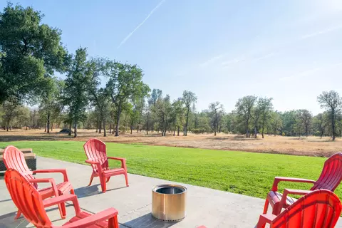 8225 Whispering Oaks Rd, Redding, CA 96002 photo 35