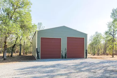 8225 Whispering Oaks Rd, Redding, CA 96002 photo 42