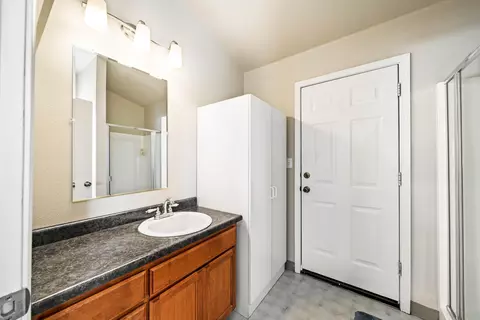 8225 Whispering Oaks Rd, Redding, CA 96002 photo 31
