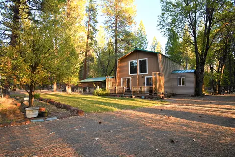 44909 Pine Shadows Rd, Mcarthur, CA 96056 photo 3