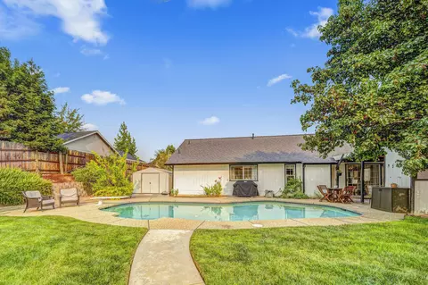 4842 Tralee Ln, Redding, CA 96001 photo 1