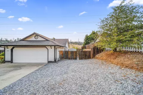 4842 Tralee Ln, Redding, CA 96001 photo 5